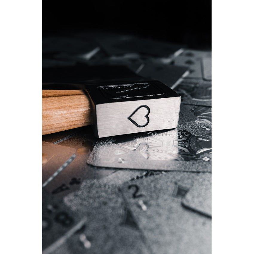 Queen of Hearts Throwing Axe - WATL007