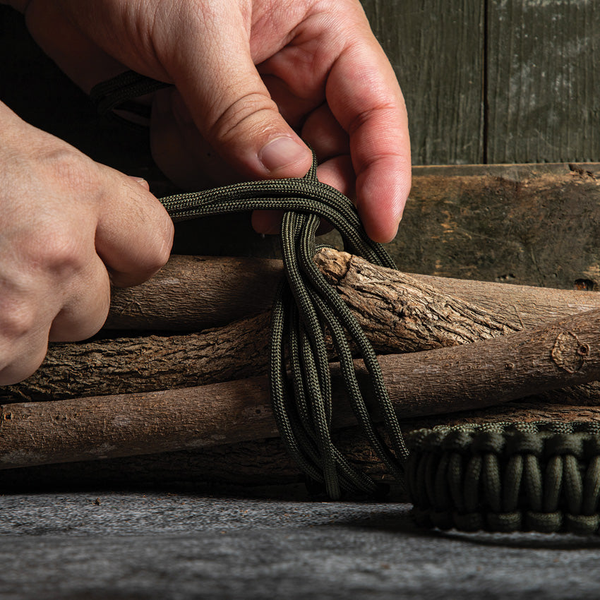 Paracord Bracelet Green - WEPCB