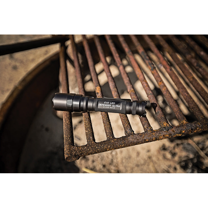 E2D Defender Ultra Flashlight - SFRE2DLUA