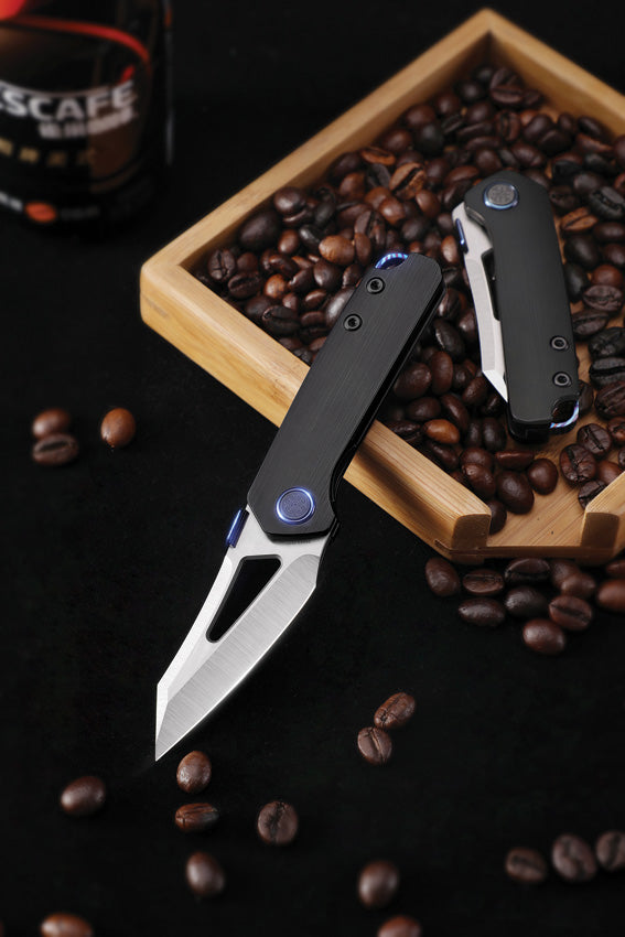 Denka Linerlock Black - CVLC02DS